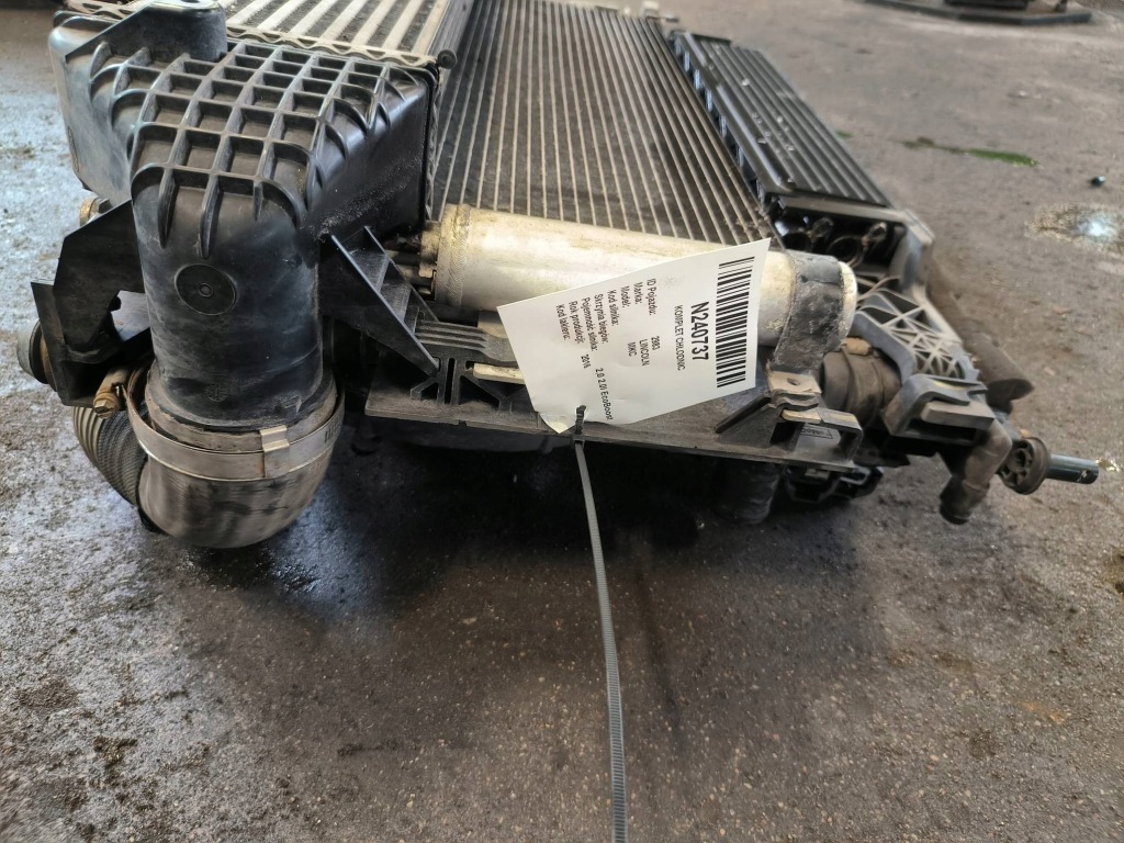 Комплект радиатор 2.0t ecoboost lincoln mkc с Разборки