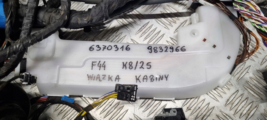 фото №13, Bmw оригінальний номер 6370316 9832966 2' f44 джгут електропроводка кабіни салону