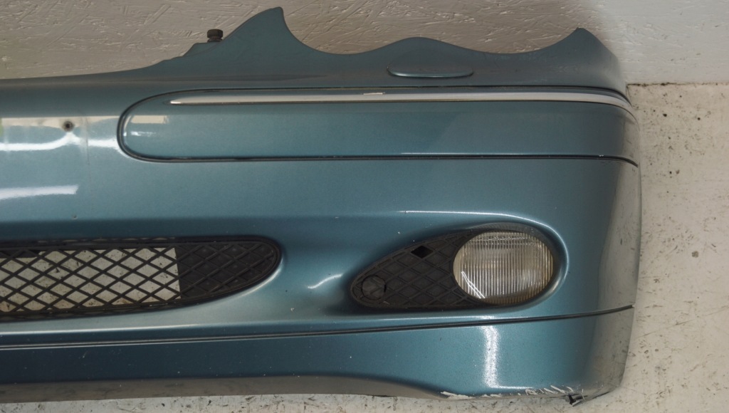 Бампер перед mercedes c w203 седан універсал ксенон Зі Шроту