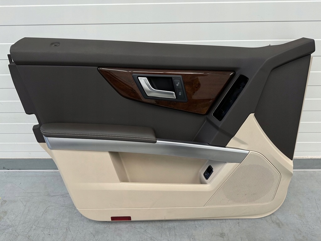 фото №1, Обивка дверь обшивка левый перед передний mercedes glk 204 x204