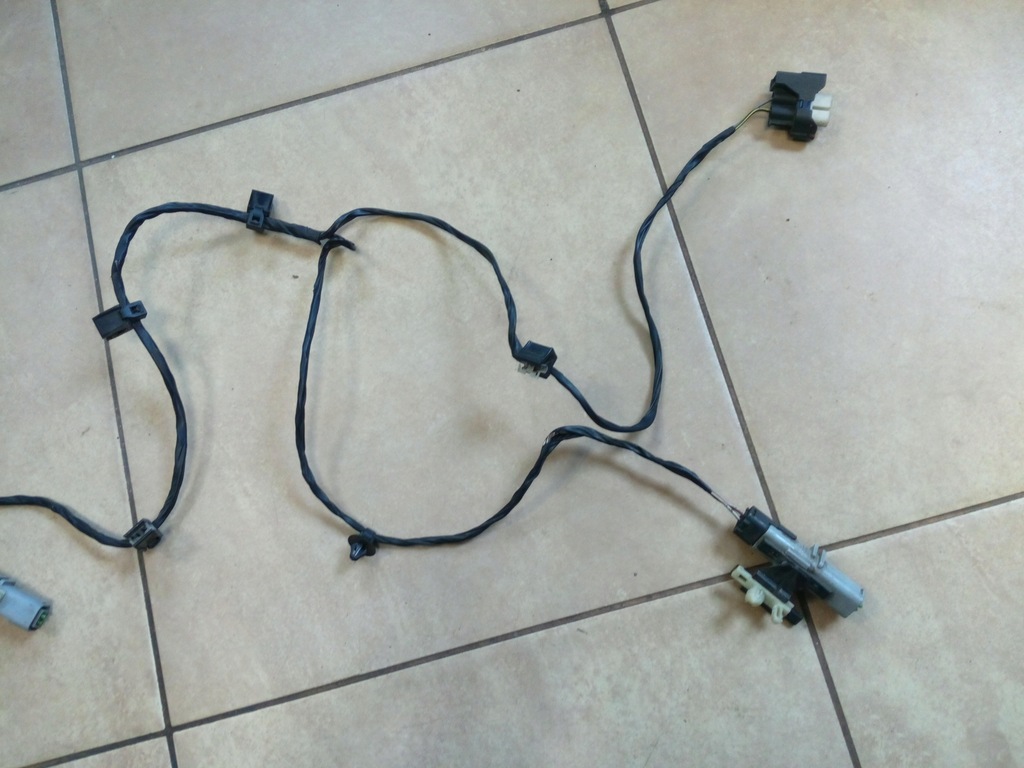 фото №3, Электропроводка жгут бампера range rover oryg.