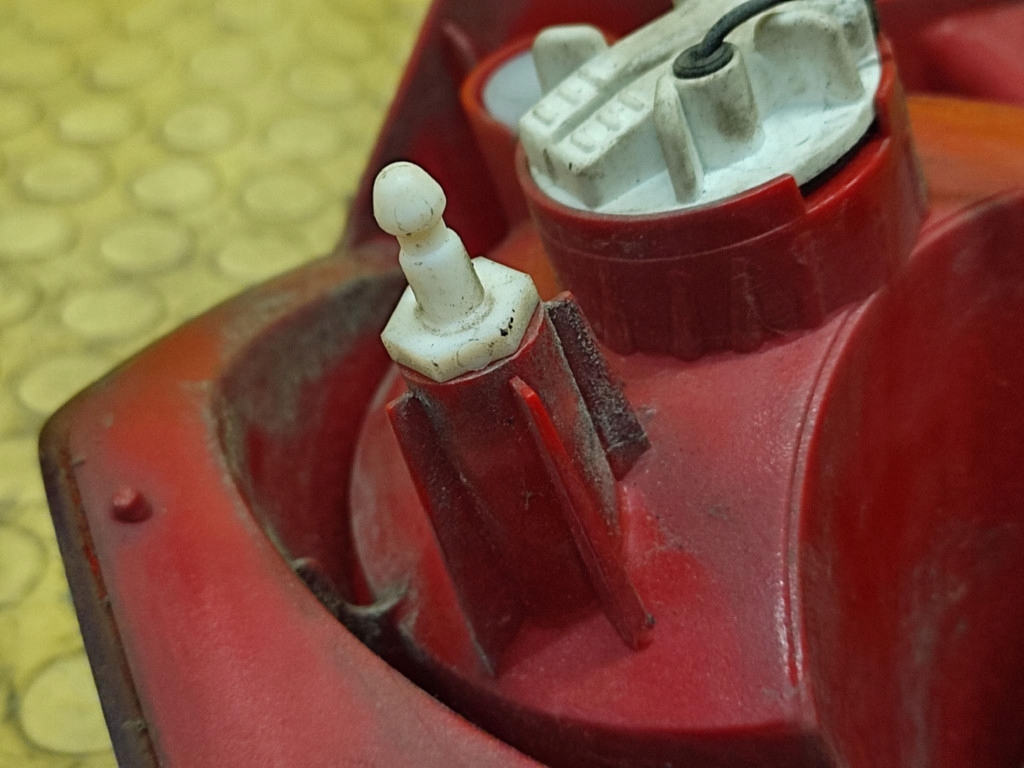 Chevrolet kalos фара правий задні Зі Шроту