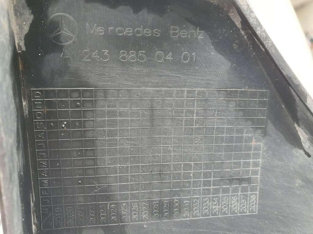 фото №8, Элементы бампера mercedes a243 eqa