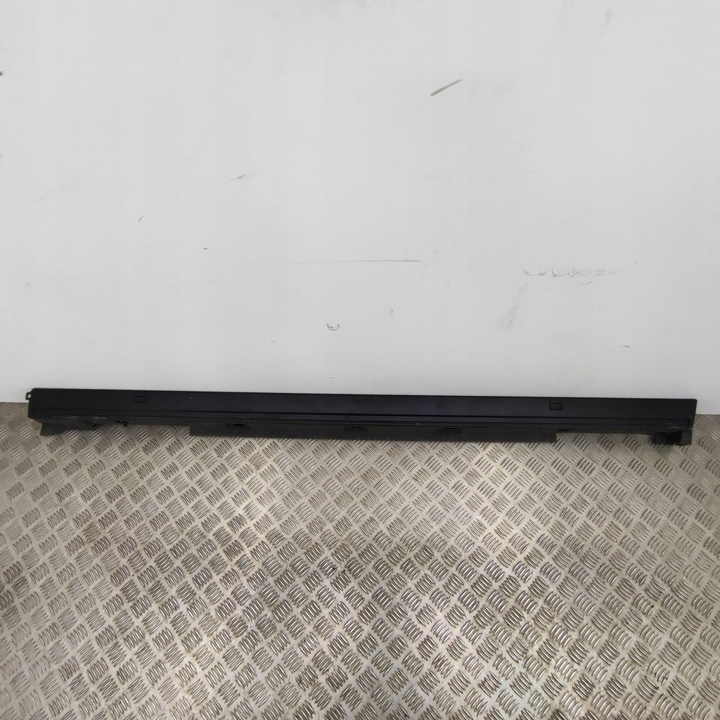 фото №1, Lexus ux 2019 правая сторона порог