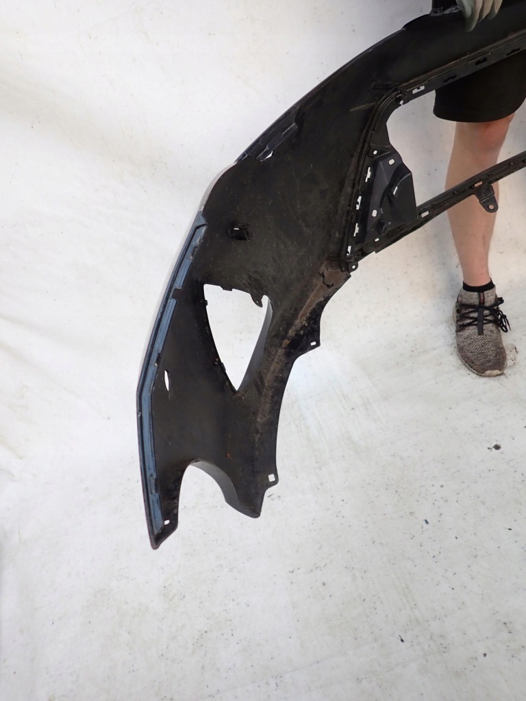 Toyota auris 2 12 - бампер перед передний spr pdc Цена