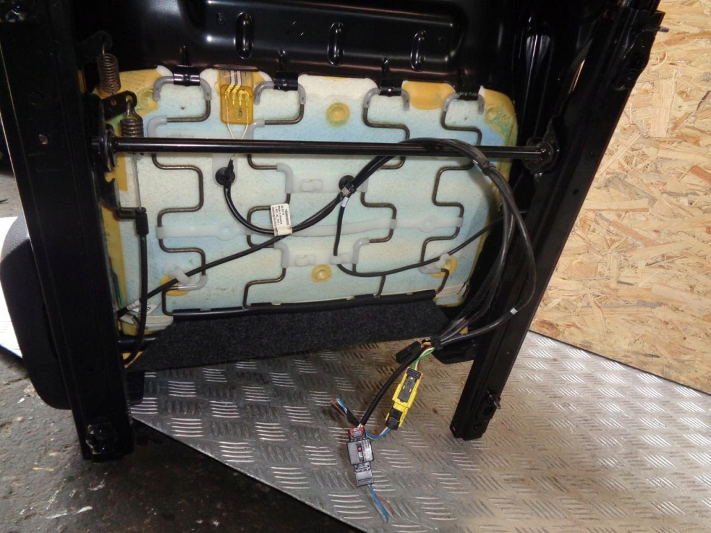 фото №9, Сидіння правий перед пасажира подушка безпеки skoda citigo 11- 3d 1s0881106af eu