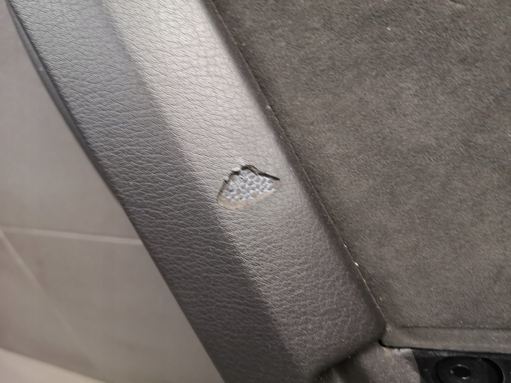 фото №10, Обшивка двері лівий задня audi a8 d3 чорний голий