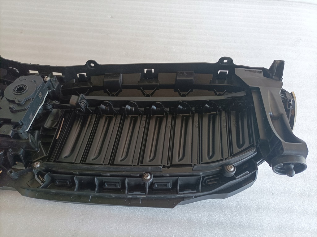 фото №10, Bmw 3 g20 g21 решётка радиатора жалюзи впуск воздуха перед