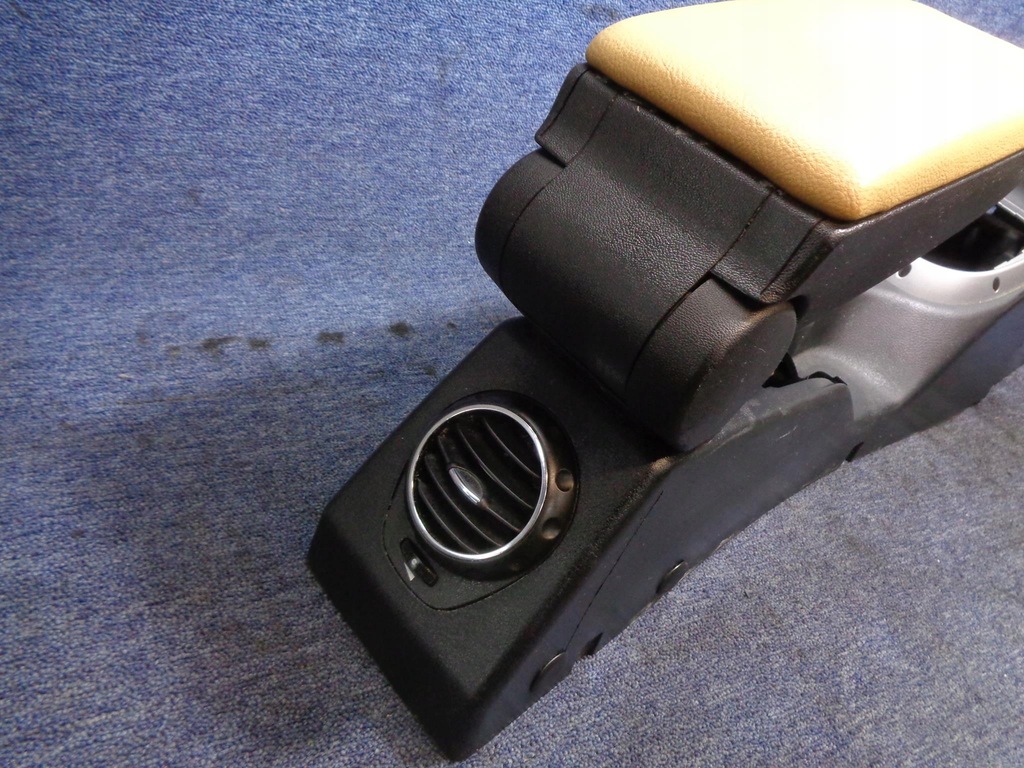 фото №7, Подлокотник туннель alfa romeo gt 2003-2010r. кожа оранжевый