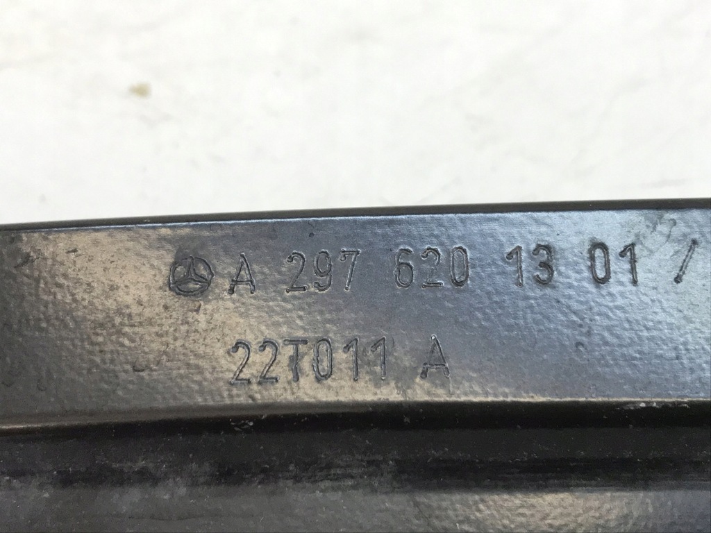 фото №12, Молдинг балка mercedes eqs w297 a2976201301