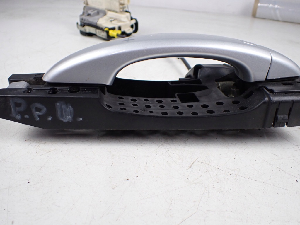 фото №7, Замок дверь ручка правый перед правая audi a5 8t0837886 8t0837886 sportback