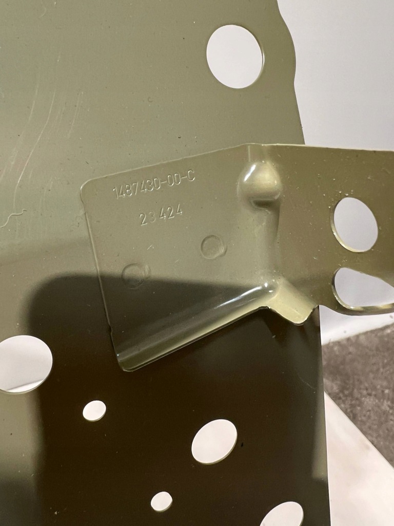 Поріг блок двигуна перед правий tesla y Київ