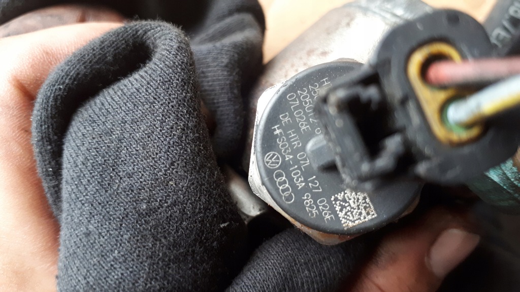 фото №8, S4 b8 помпа пального датчик 3.0 tfsi 07l127026e