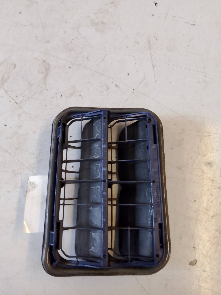 фото №1, Citroen c4 ii b7 решётка вентиляционная 9653401280