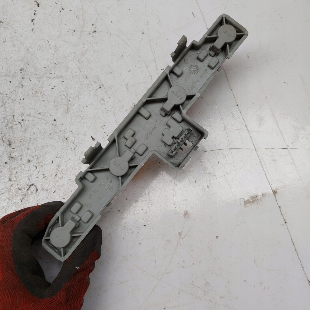 фото №7, Opel zafira b вкладиш лампи лівий задній