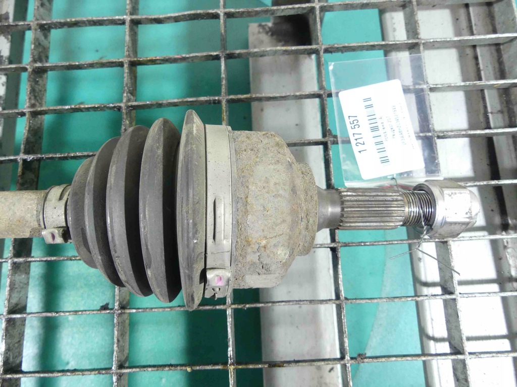 фото №2, Приводной вал левая peugeot 207 1.4 hdi