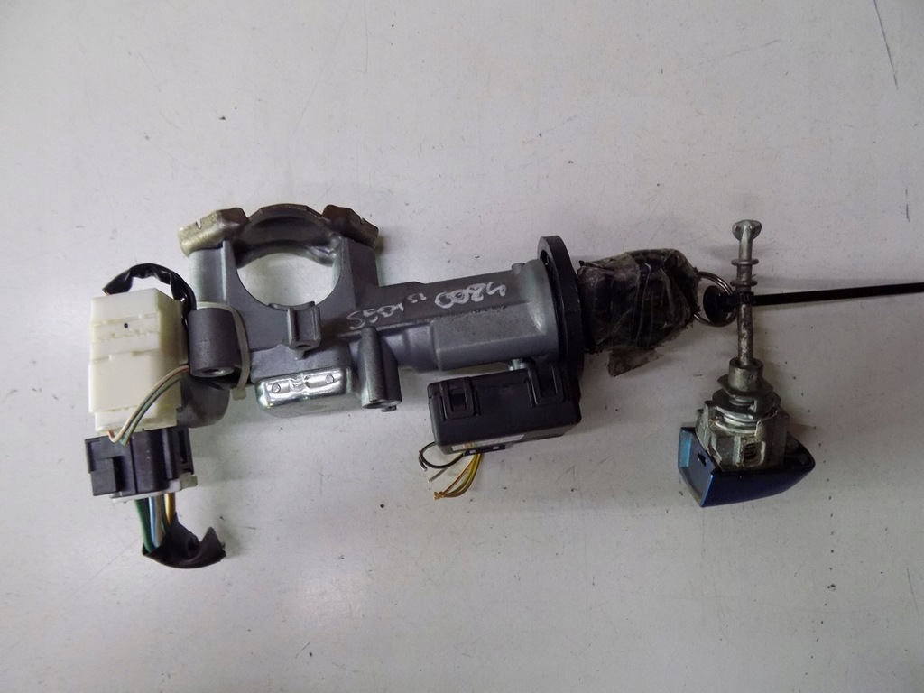 фото №5, Fiat sedici sx4 4x4 замок зажигания ключ вкладка