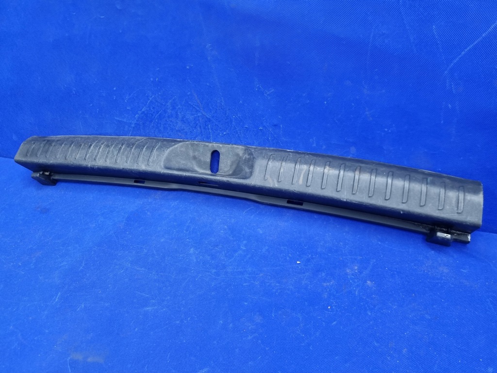 фото №6, Toyota prius plus защита задняя замка багажника 67935-47010