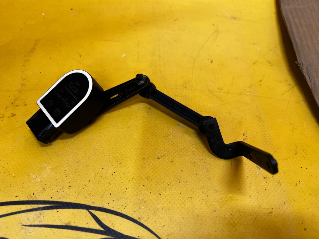 фото №1, Датчик выравнивание лампа задняя правый mercedes gl x166