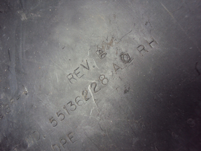 фото №4, Подкрылок правый перед jeep cherokee wk 55136228