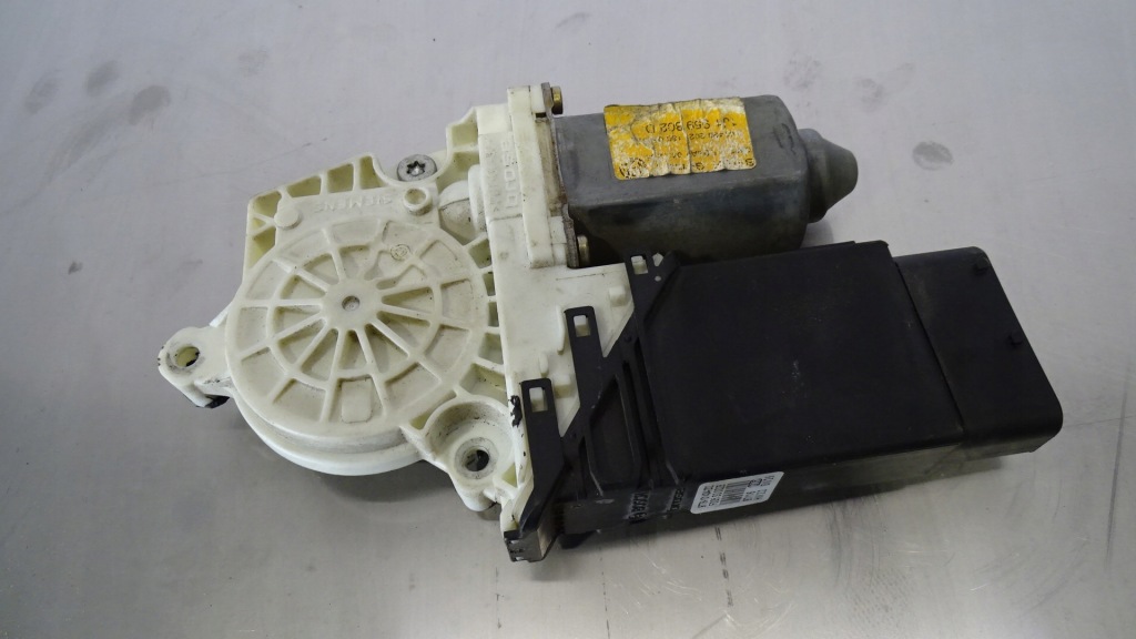 фото №1, Vw golf iv моторчик скло правий перед 1j1959802d