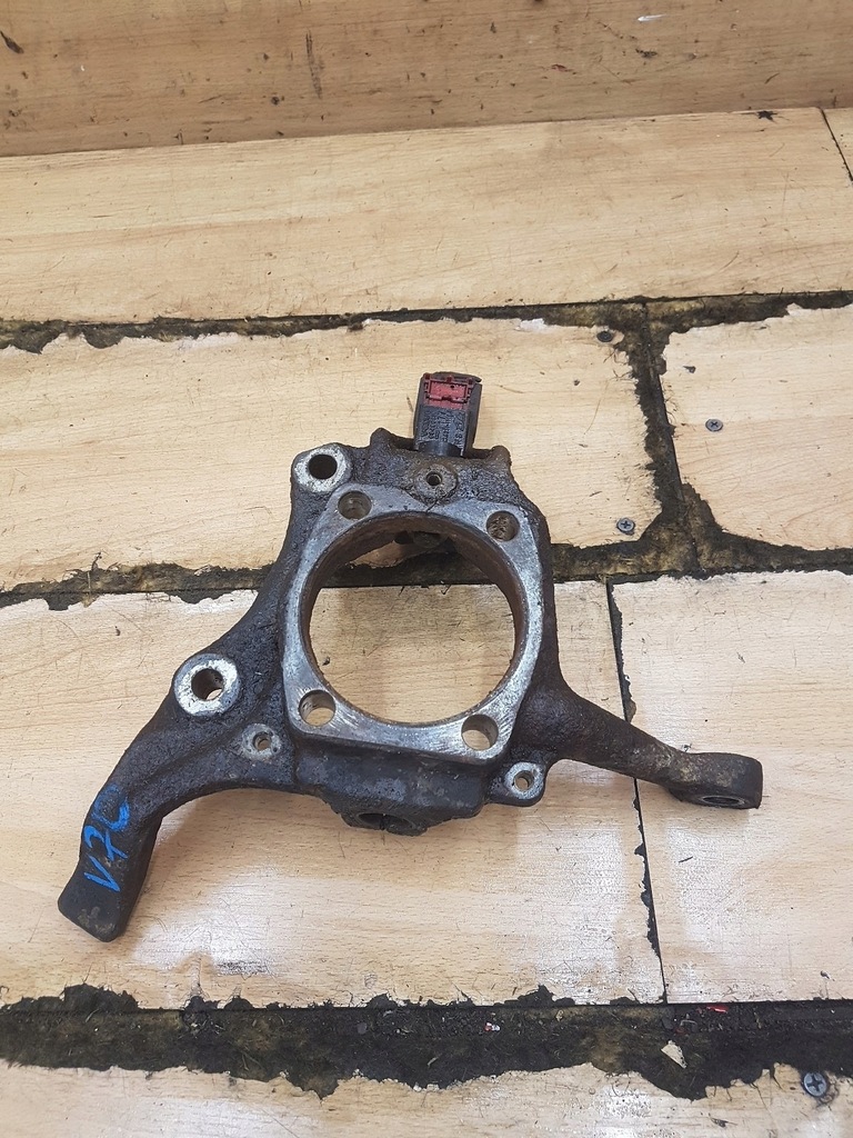 фото №1, Поворотний кулак перед передня ліва volvo v70 c70 s70