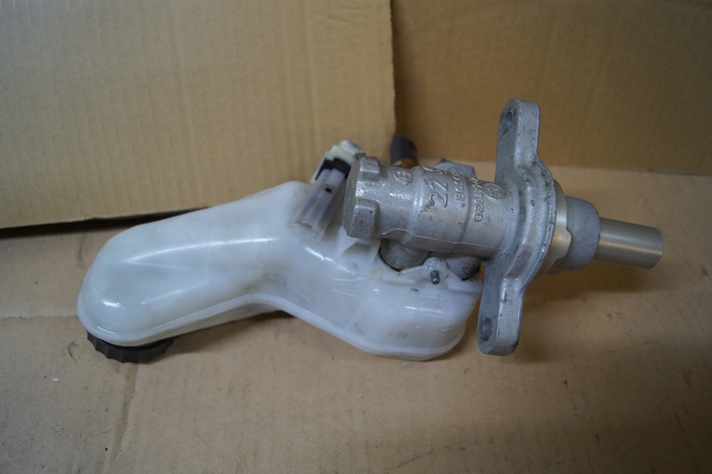 фото №6, Auris i lift насос гальмівна бачок рідина