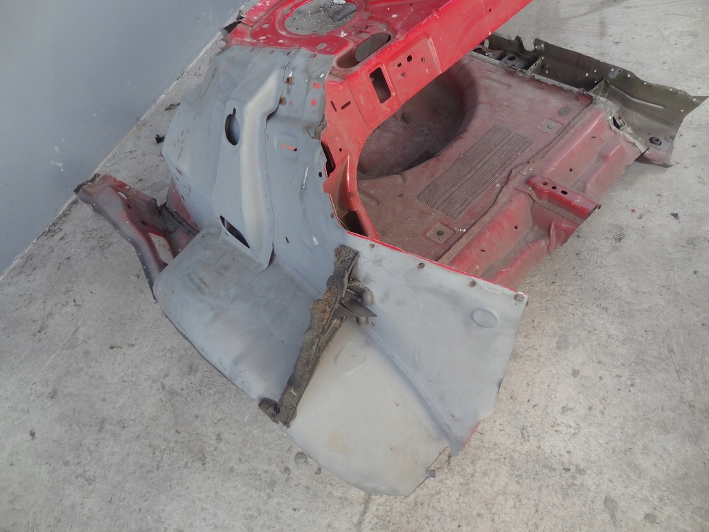 фото №7, Ford mustang vi поддон пол подкрылок лонжерон задняя fr3b-6346062aa