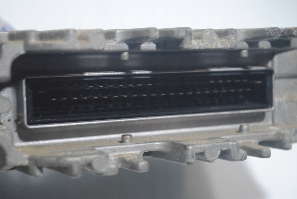 фото №7, Бортовой компьютер блок управления двигателя vw vento 3a0907311a 0261203591