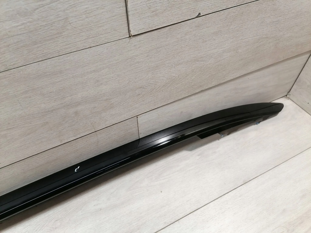 фото №7, Taycan рейлинг крышный правый 9j0860026