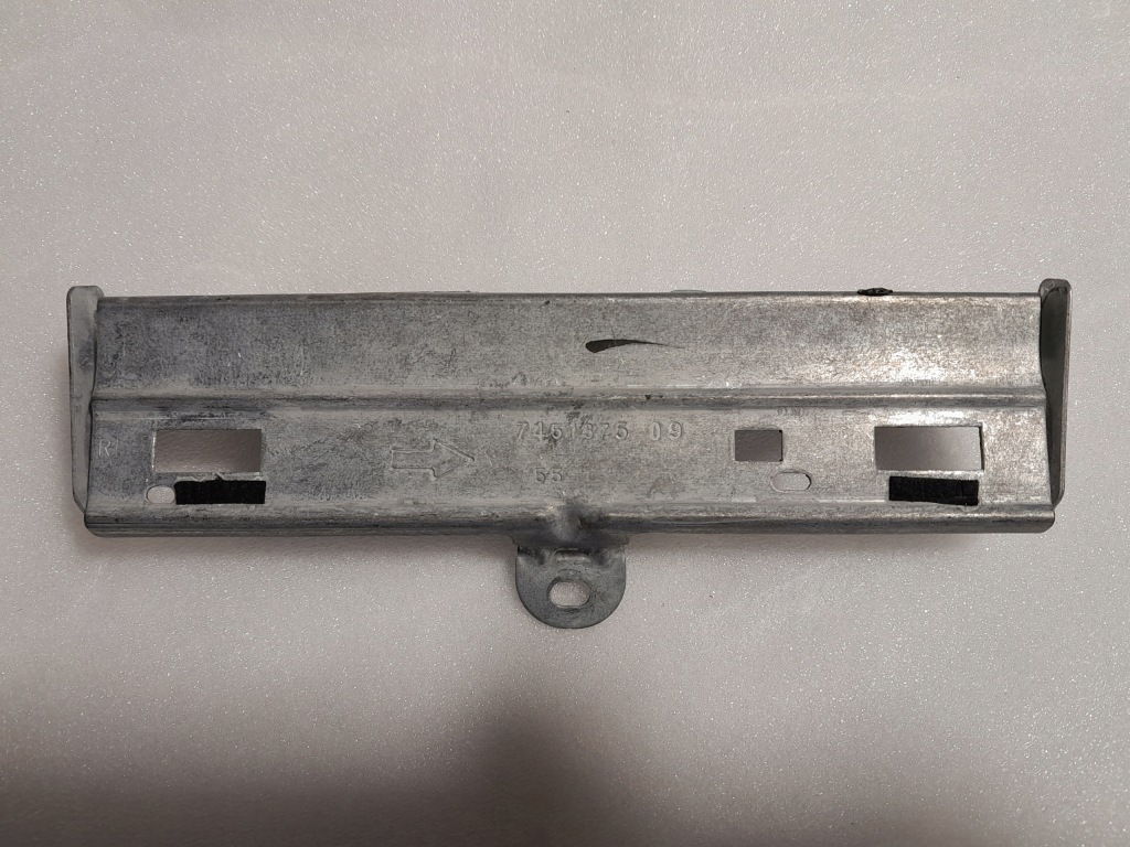 фото №1, Bmw x7 g07 40i кронштейн кронштейн ручки потолочный 7451375