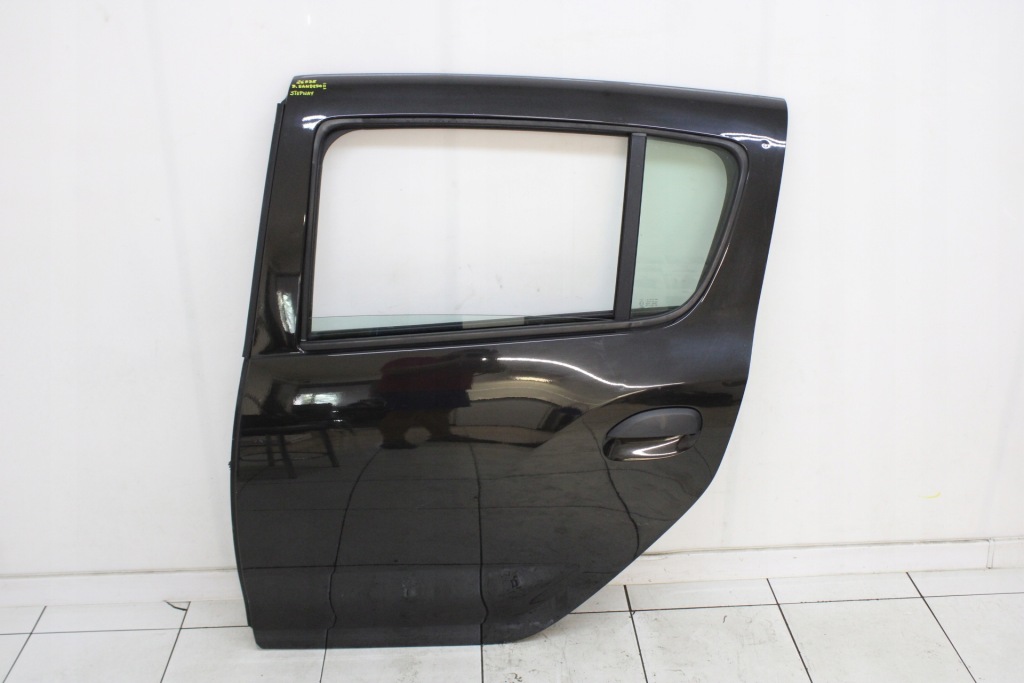 фото №1, Дверь левая задние левый задняя dacia sandero ii 2012r- nv676 - код лакокрасочного покрытия