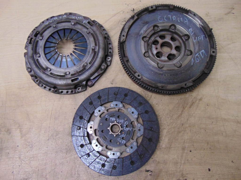 фото №1, Зчеплення колесо двомасовий skoda octavia ii 1.6 tdi