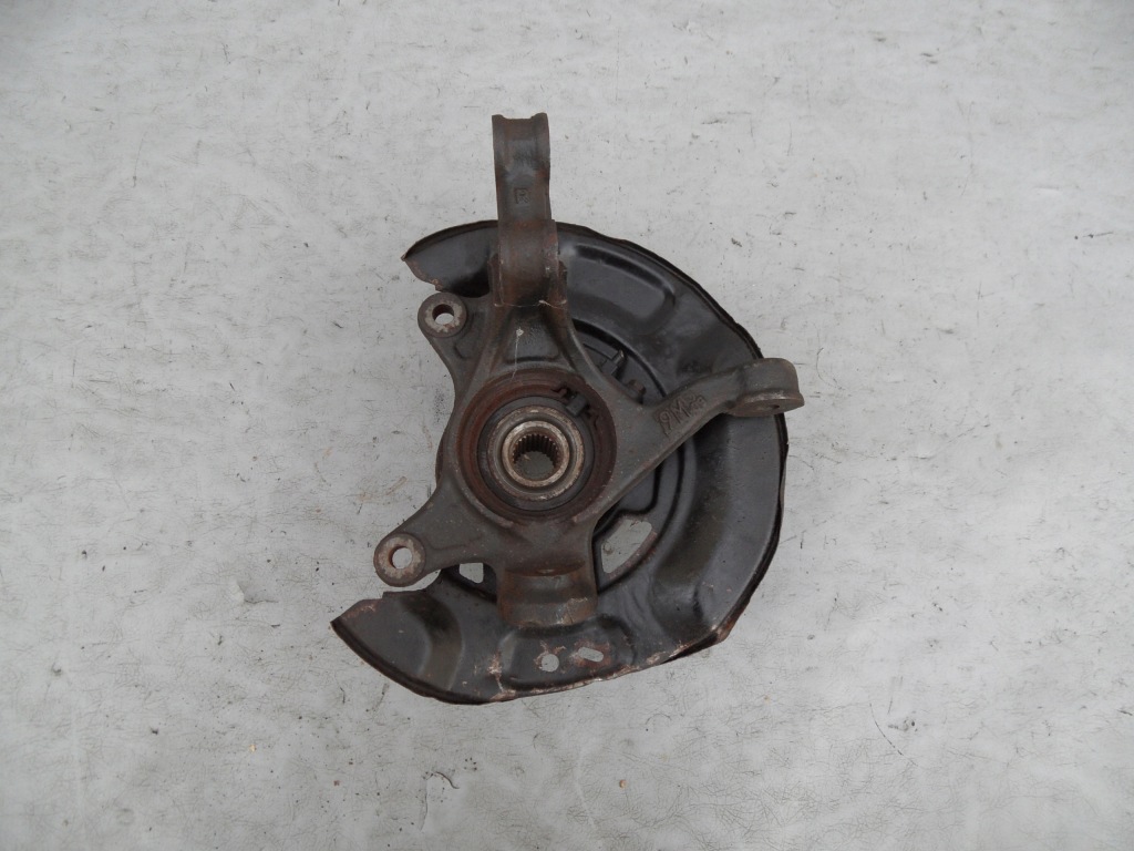 фото №2, Поворотный кулак ступица правая перед toyota yaris ii