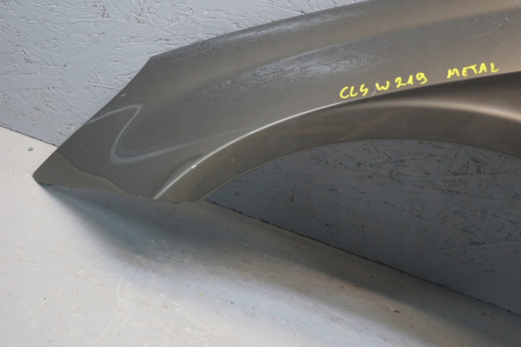 Крыло  левое  перед mercedes cls w219 с Разборки