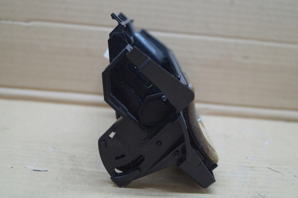 фото №7, Попільничка jaguar s-type 2r83-8104822-a