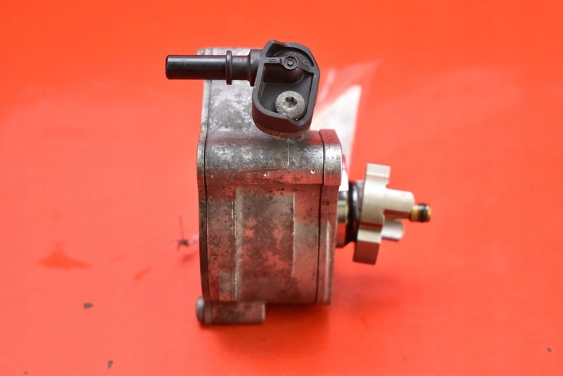 Насос вакуум вакуум jaguar xe 3.0 v6 sc 340 km 14-20 в Україні