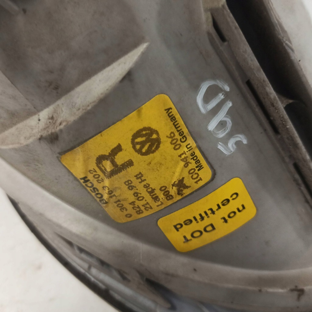 фото №14, Volkswagen new beetle лампа правая перед 0301163202