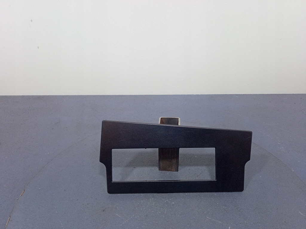 фото №1, Bmw x6 рамка захист бардачка 7161769