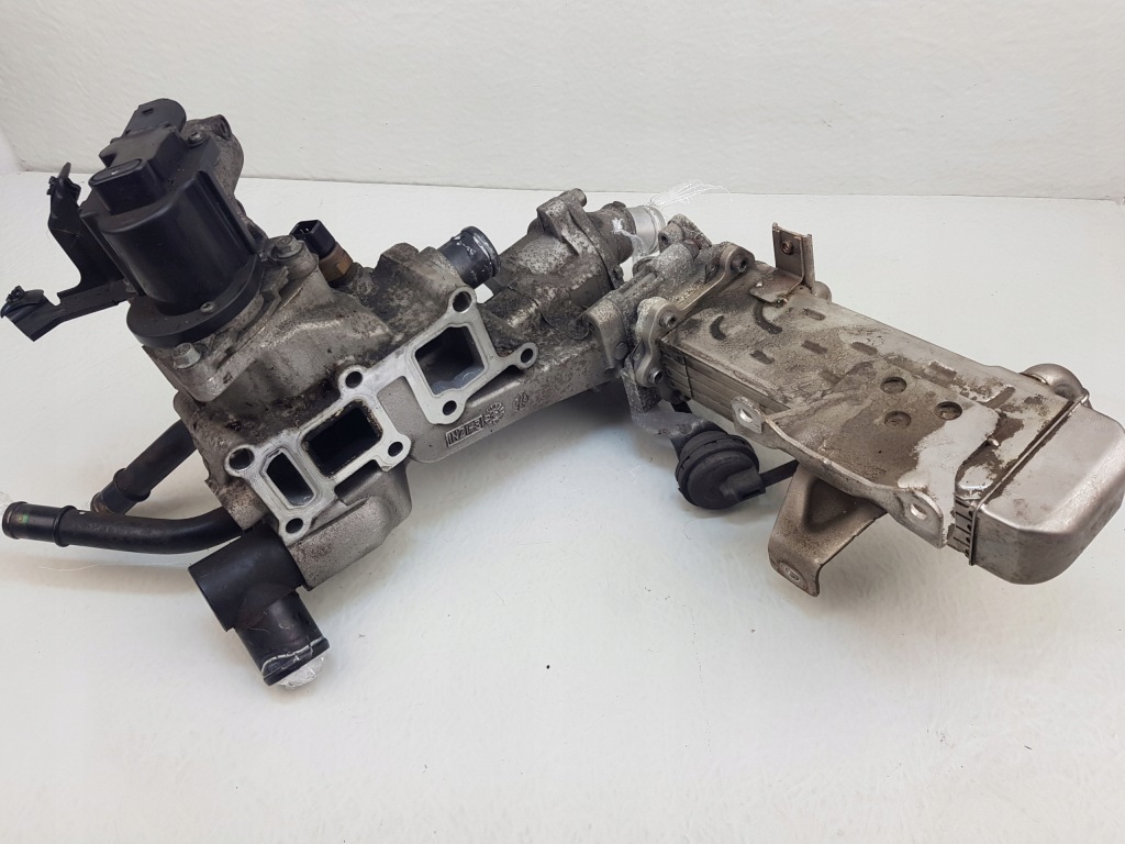 фото №3, Sportage 3 iii ix35 2.0 crdi радіатор вихлопних газів egr