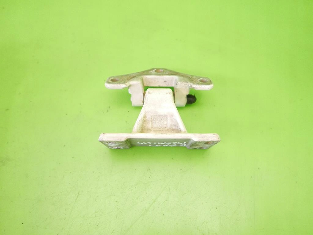 Петля правый перед dół renault premium 370 dci в Украине