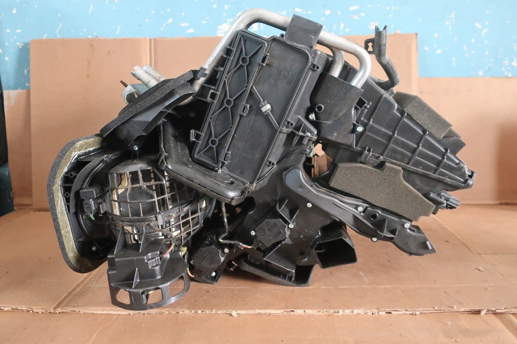 фото №5, Volvo v70 iii s80 ii корпус отопителя europa