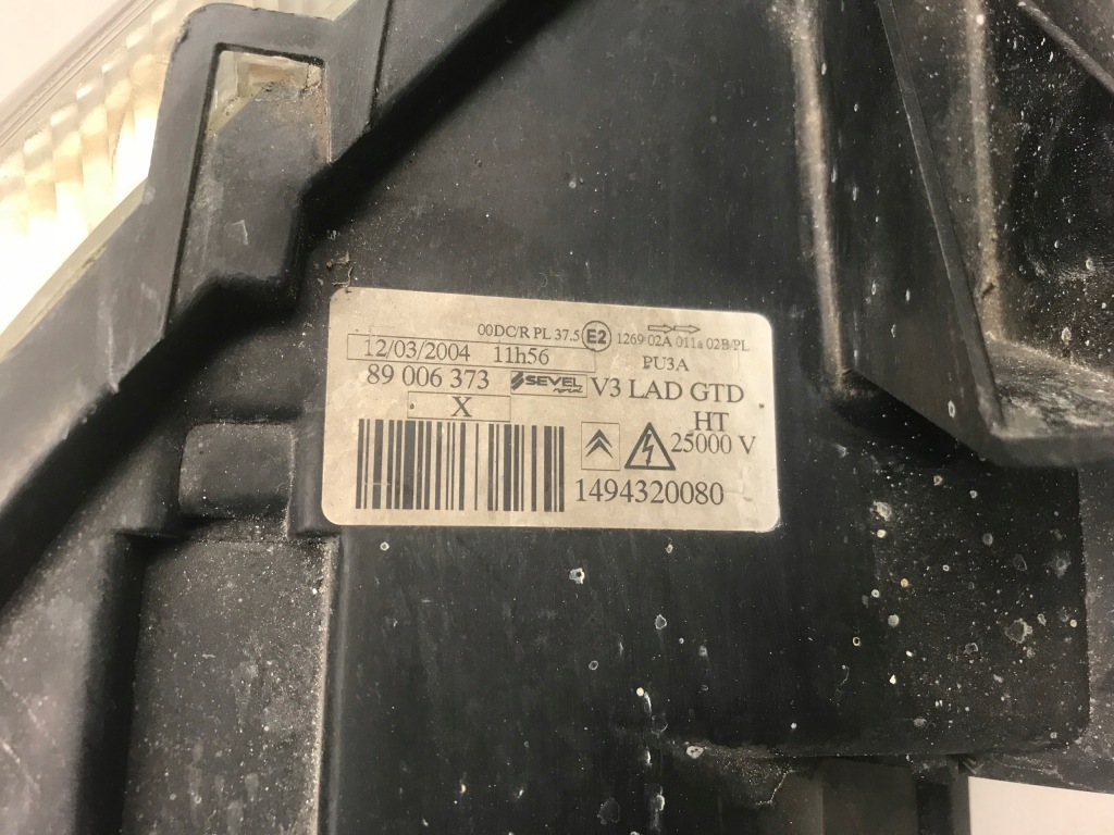 Лампа левая передняя левый перед ксенон citroen c8 02-08 1494320080 европа Оригинал