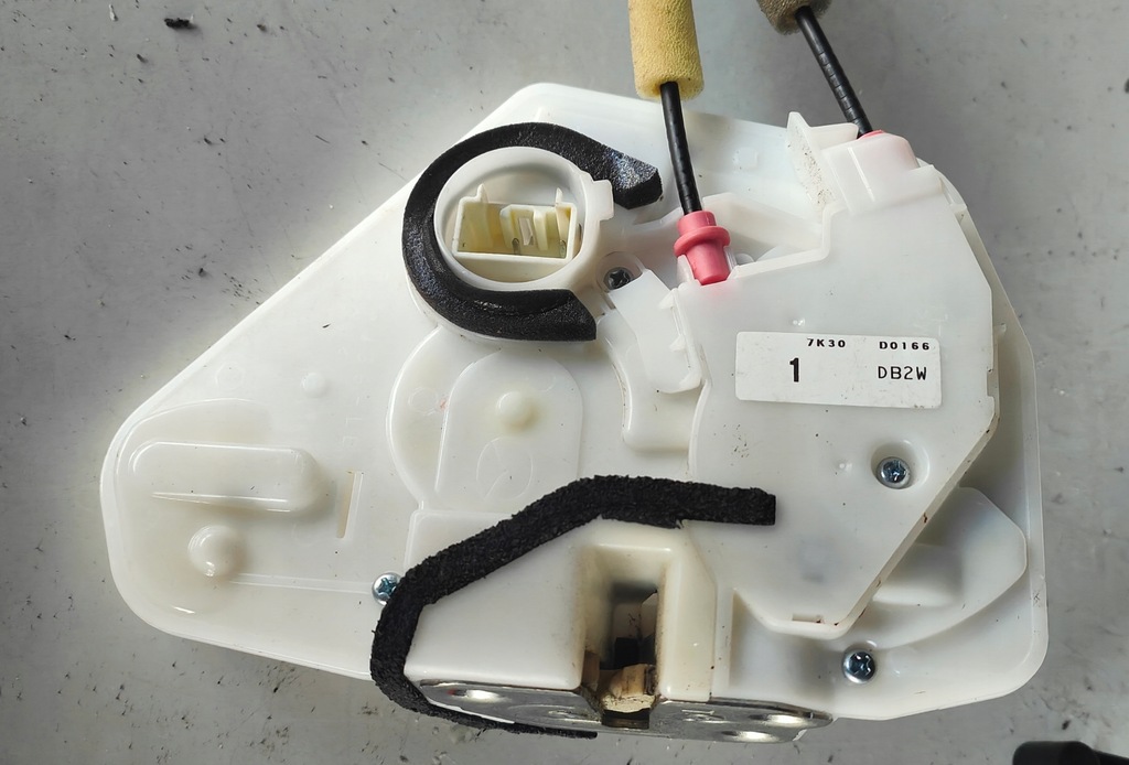 фото №3, Mazda cx-3 15r замок дверь левый перед db2w