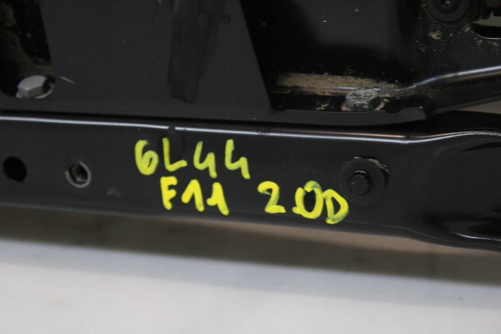 фото №10, Bmw 5 f10 f11 2009r- pas перед передний жалюзи шторка балка