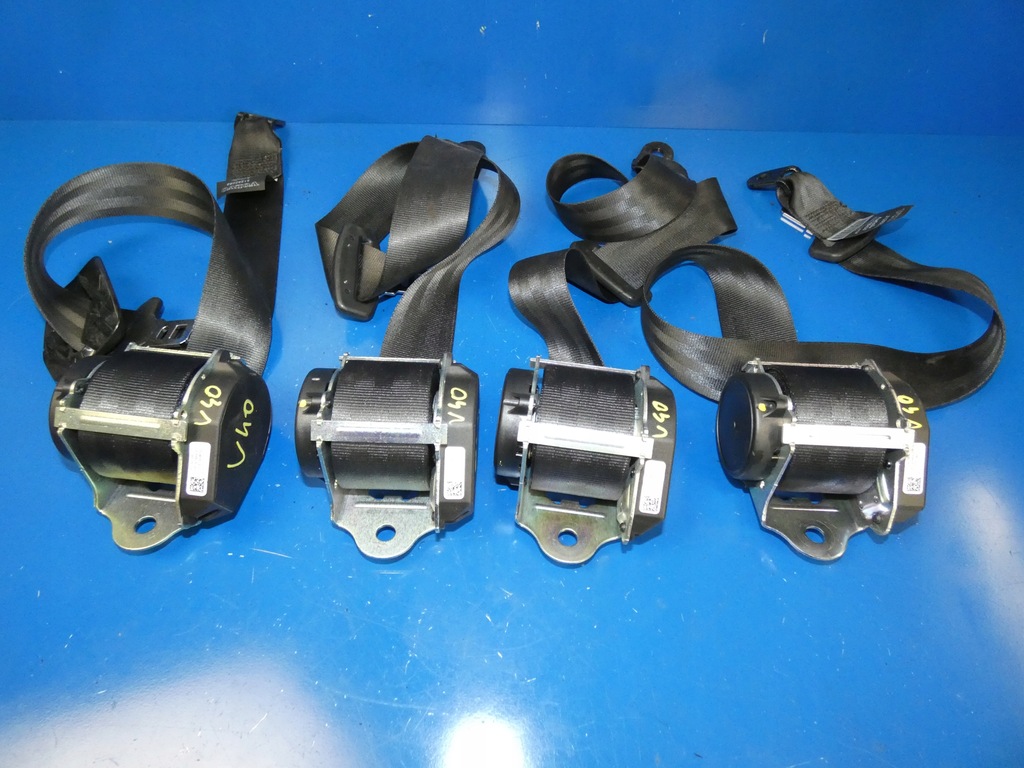 фото №1, Volvo v40 ii 12- pas безпеки середній задня