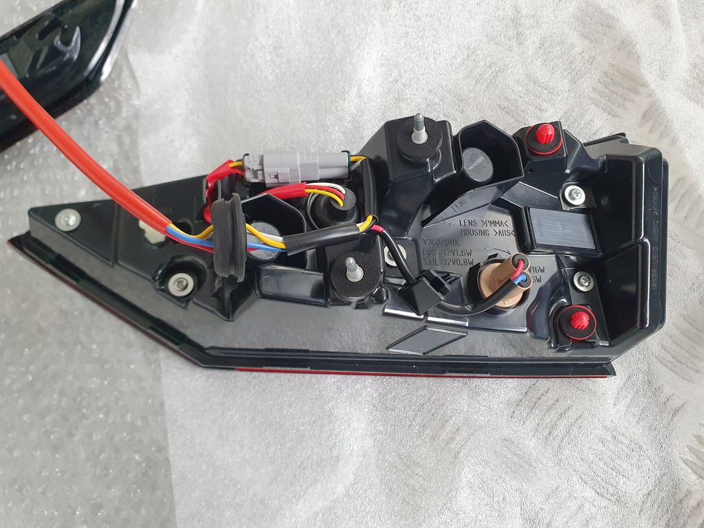 фото №8, Qashqai j12 22-24 лампа задня задня права ліва комплект лампи задні