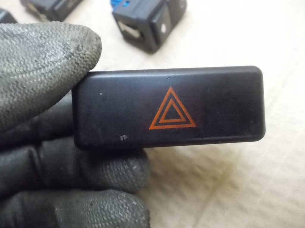 фото №1, Перемикач аварійних bmw e39