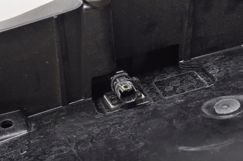 фото №10, Спойлер кришки задній / багажника jaguar f-pace x761 hk83-44210