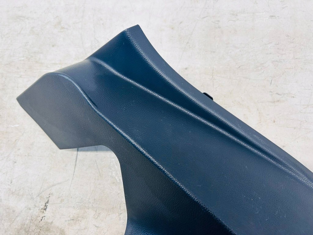 Corolla cross накладка стійка поперечина бокове  сидіння ліва подряпини 62552-16110 Недорого